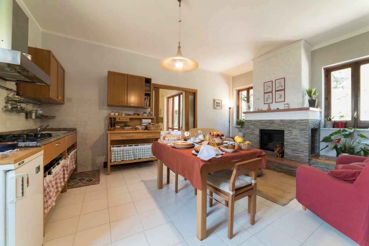 B&B Albachiara Casa Di Campagna Ogliastro Cilento Extérieur photo
