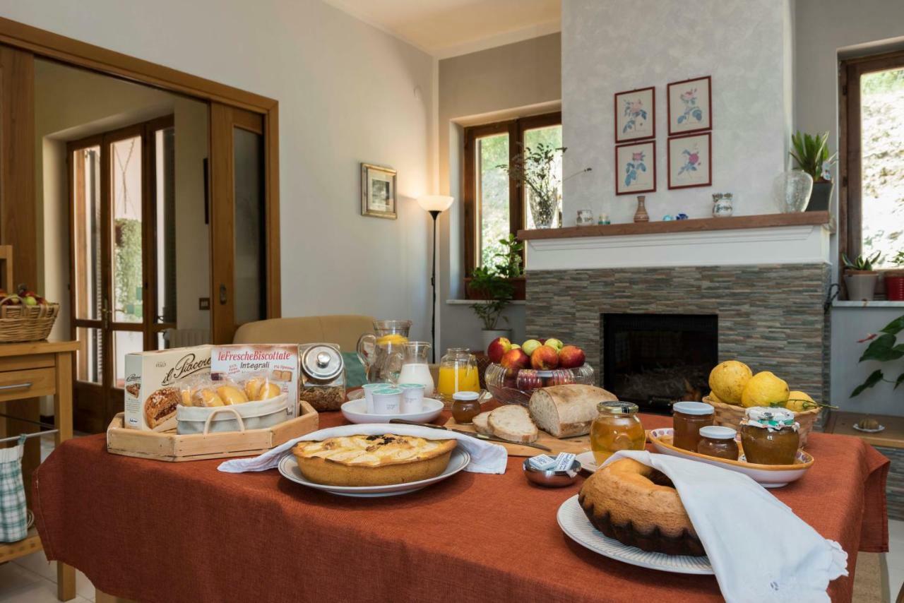 B&B Albachiara Casa Di Campagna Ogliastro Cilento Extérieur photo